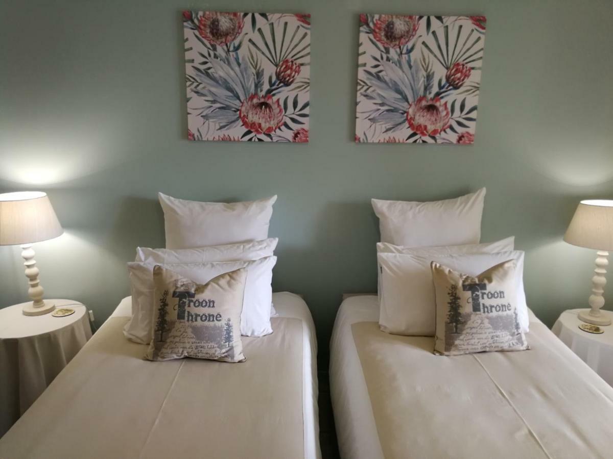 Eight Palms Hotel Port Edward Eksteriør billede