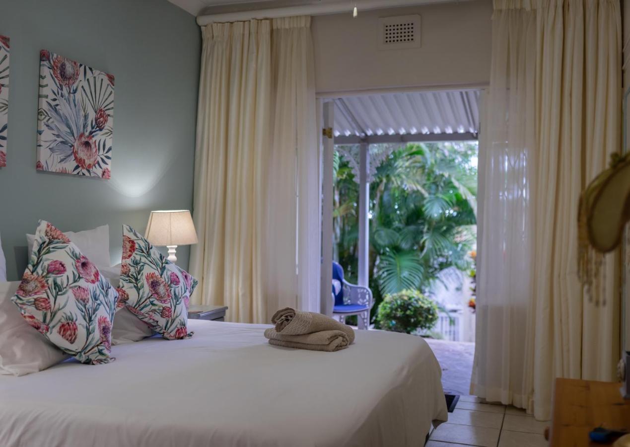 Eight Palms Hotel Port Edward Eksteriør billede